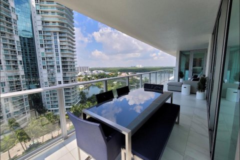 Copropriété à louer à Sunny Isles Beach, Floride: 3 chambres, 175.77 m2 № 1703001 - photo 7