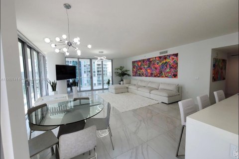 Copropriété à louer à Sunny Isles Beach, Floride: 3 chambres, 175.77 m2 № 1703001 - photo 3