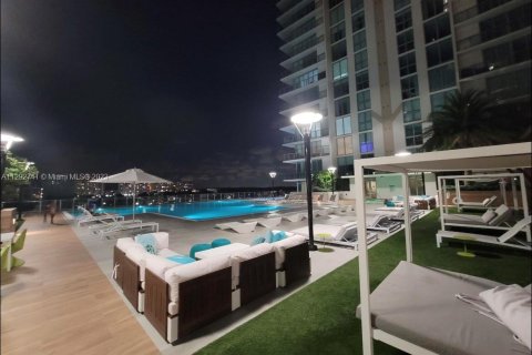 Copropriété à louer à Sunny Isles Beach, Floride: 3 chambres, 175.77 m2 № 1703001 - photo 28