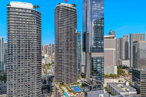 Condo in Miami, Florida, 2 bedrooms  № 1989467 - photo 29