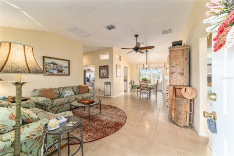 Villa ou maison à vendre à The Villages, Floride: 3 chambres, 129.32 m2 № 1511126 - photo 6