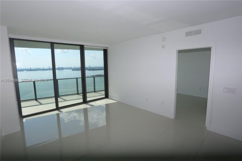Copropriété à louer à Miami, Floride: 2 chambres, 102.56 m2 № 2085622 - photo 8