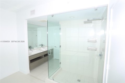 Copropriété à louer à Miami, Floride: 2 chambres, 102.56 m2 № 2085622 - photo 6