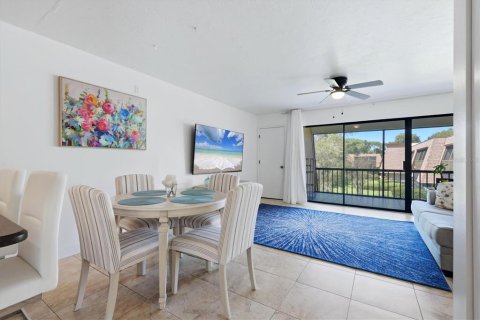 Copropriété à louer à Sarasota, Floride: 2 chambres, 89.84 m2 № 2417035 - photo 8