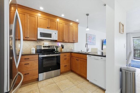 Copropriété à louer à Sarasota, Floride: 2 chambres, 89.84 m2 № 2417035 - photo 11