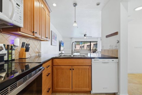 Copropriété à louer à Sarasota, Floride: 2 chambres, 89.84 m2 № 2417035 - photo 12
