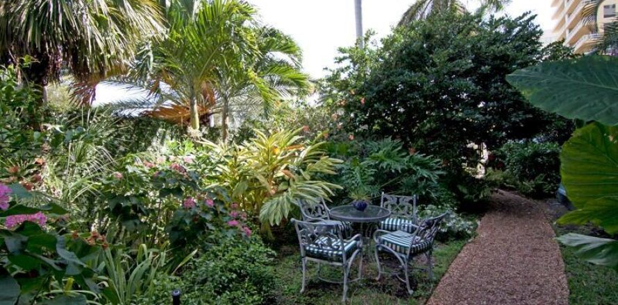 Condo in West Palm Beach, Florida, 2 bedrooms  № 1207552