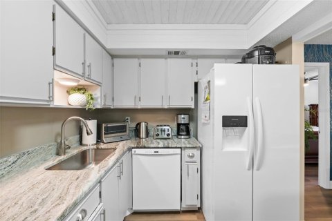 Condo in Port Charlotte, Florida, 3 bedrooms  № 1798287 - photo 7