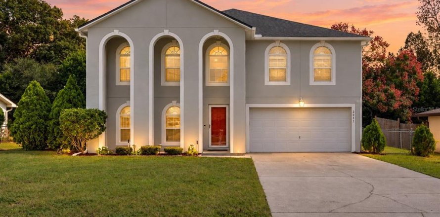 Villa ou maison à Deltona, Floride 4 chambres, 280.19 m2 № 2436827