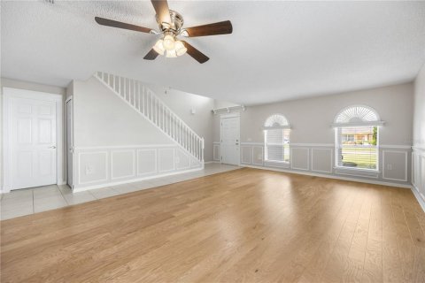 Villa ou maison à vendre à Deltona, Floride: 4 chambres, 280.19 m2 № 2436827 - photo 9