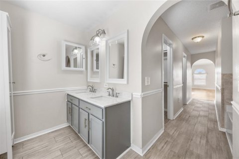 Villa ou maison à vendre à Deltona, Floride: 4 chambres, 280.19 m2 № 2436827 - photo 26