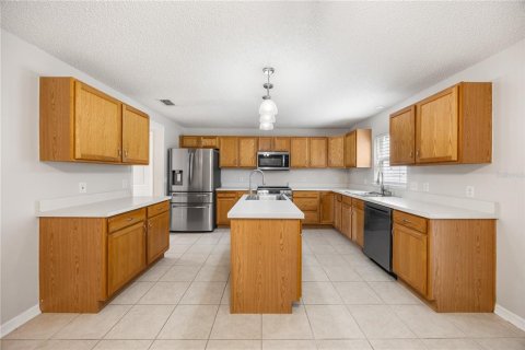 Villa ou maison à vendre à Deltona, Floride: 4 chambres, 280.19 m2 № 2436827 - photo 13
