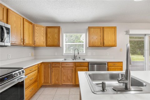 Villa ou maison à vendre à Deltona, Floride: 4 chambres, 280.19 m2 № 2436827 - photo 17