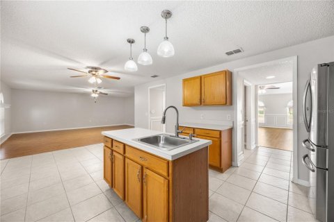 Villa ou maison à vendre à Deltona, Floride: 4 chambres, 280.19 m2 № 2436827 - photo 16
