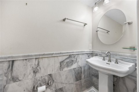 Villa ou maison à vendre à Deltona, Floride: 4 chambres, 280.19 m2 № 2436827 - photo 20