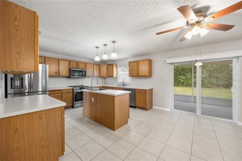 Villa ou maison à vendre à Deltona, Floride: 4 chambres, 280.19 m2 № 2436827 - photo 12