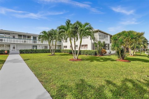 Condominio en venta en Deerfield Beach, Florida, 1 dormitorio, 65.03 m2 № 1947912 - foto 2