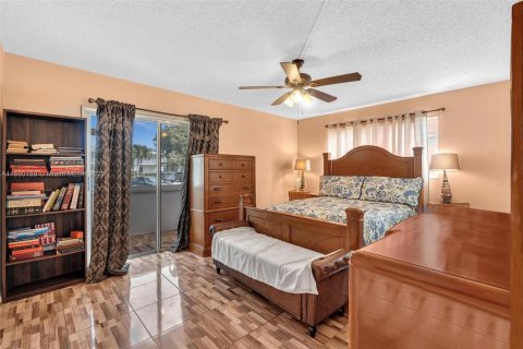 Condominio en venta en Deerfield Beach, Florida, 1 dormitorio, 65.03 m2 № 1947912 - foto 22