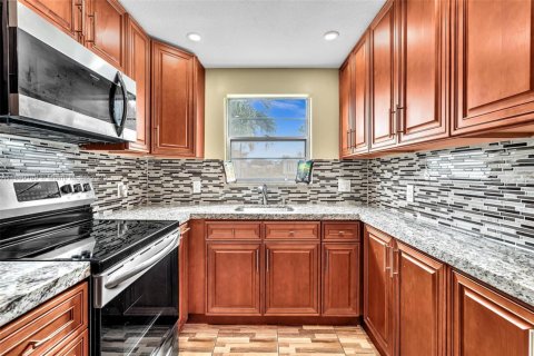 Condominio en venta en Deerfield Beach, Florida, 1 dormitorio, 65.03 m2 № 1947912 - foto 15