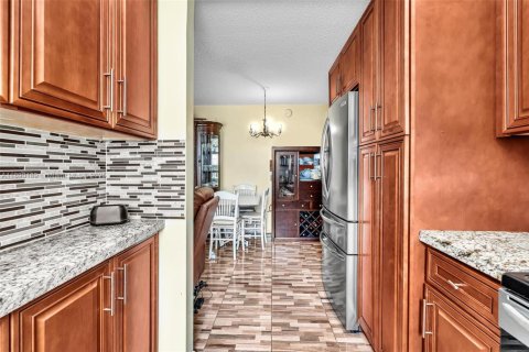 Condominio en venta en Deerfield Beach, Florida, 1 dormitorio, 65.03 m2 № 1947912 - foto 17