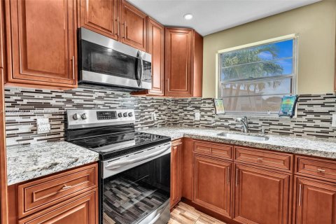 Condominio en venta en Deerfield Beach, Florida, 1 dormitorio, 65.03 m2 № 1947912 - foto 14