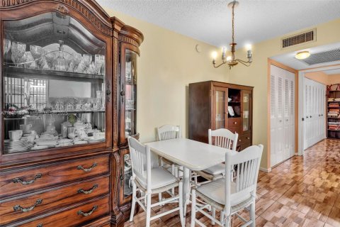 Condominio en venta en Deerfield Beach, Florida, 1 dormitorio, 65.03 m2 № 1947912 - foto 10