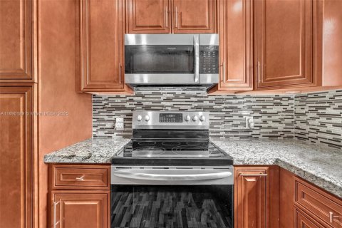 Condominio en venta en Deerfield Beach, Florida, 1 dormitorio, 65.03 m2 № 1947912 - foto 19