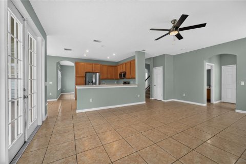 Casa en venta en Orlando, Florida, 5 dormitorios, 294.04 m2 № 2387477 - foto 9
