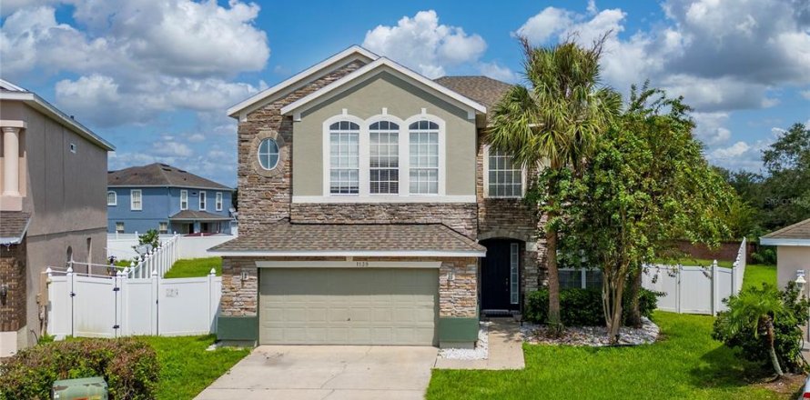 Casa en Orlando, Florida 5 dormitorios, 294.04 m2 № 2387477