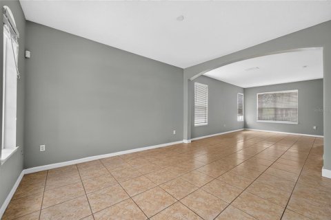 Casa en venta en Orlando, Florida, 5 dormitorios, 294.04 m2 № 2387477 - foto 4