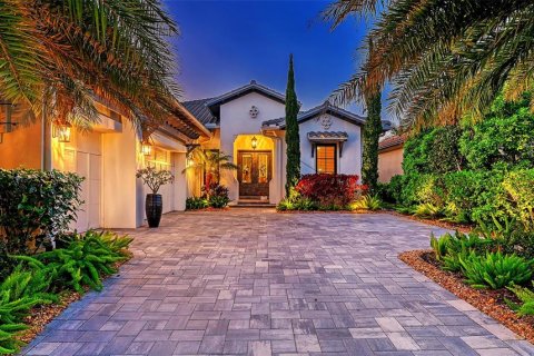 Villa ou maison à vendre à Lakewood Ranch, Floride: 3 chambres, 253.34 m2 № 1618278 - photo 2