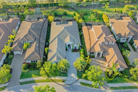 Villa ou maison à vendre à Lakewood Ranch, Floride: 3 chambres, 253.34 m2 № 1618278 - photo 3