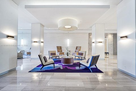 Condo in Sunny Isles Beach, Florida, 1 bedroom  № 1779711 - photo 25