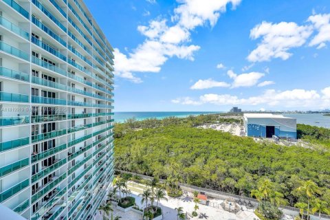 Condo in Sunny Isles Beach, Florida, 1 bedroom  № 1779711 - photo 2