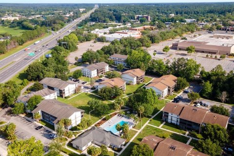 Condo in Gainesville, Florida, 1 bedroom № 2112851 - photo 15