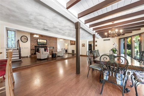 Casa en venta en Plantation, Florida, 4 dormitorios, 250.28 m2 № 1986769 - foto 6