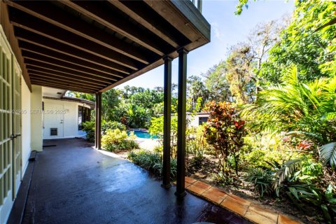 Casa en venta en Plantation, Florida, 4 dormitorios, 250.28 m2 № 1986769 - foto 19