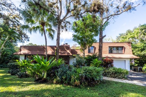Casa en venta en Plantation, Florida, 4 dormitorios, 250.28 m2 № 1986769 - foto 2