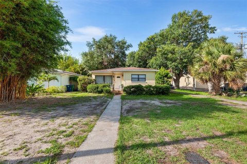 House in Tampa, Florida 2 bedrooms, 94.95 sq.m. № 1795012 - photo 2