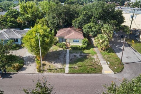 House in Tampa, Florida 2 bedrooms, 94.95 sq.m. № 1795012 - photo 21