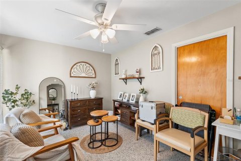 House in Tampa, Florida 2 bedrooms, 94.95 sq.m. № 1795012 - photo 5