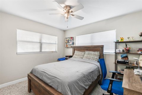 House in Tampa, Florida 2 bedrooms, 94.95 sq.m. № 1795012 - photo 15