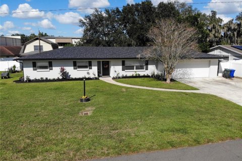 Casa en Lakeland, Florida 4 dormitorios, 172.8 m2 № 2430732