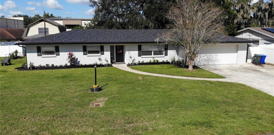 Casa en Lakeland, Florida 4 dormitorios, 172.8 m2 № 2430732