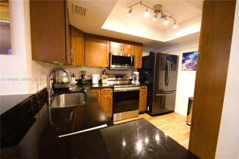 Купить кондоминиум в Лодерхилл, Флорида 2 спальни, 100.8м2, № 2040721 - фото 10