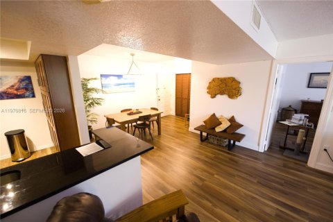 Купить кондоминиум в Лодерхилл, Флорида 2 спальни, 100.8м2, № 2040721 - фото 12