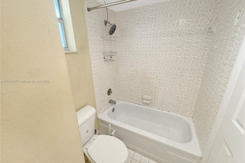 Купить кондоминиум в Плантация, Флорида 2 спальни, 87.33м2, № 1957887 - фото 10