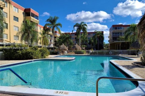 Купить кондоминиум в Плантация, Флорида 2 спальни, 87.33м2, № 1957887 - фото 15