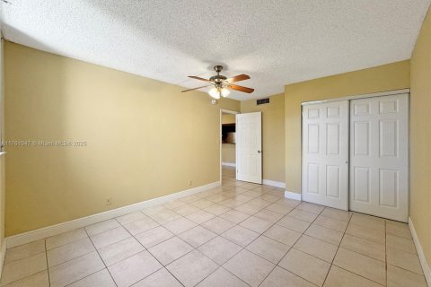 Купить кондоминиум в Плантация, Флорида 2 спальни, 87.33м2, № 1957887 - фото 8