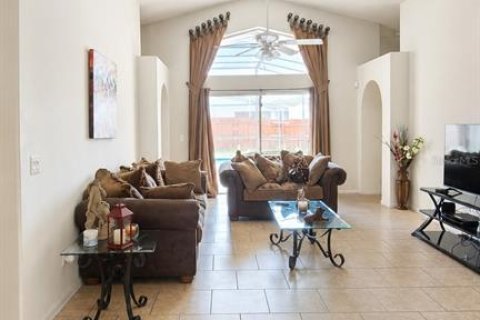 Villa ou maison à vendre à Kissimmee, Floride: 4 chambres, 161.65 m2 № 2277016 - photo 3